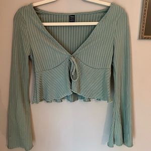 SHEIN Solid Flounce Sleeve Tie Front Ribbed Knit Top